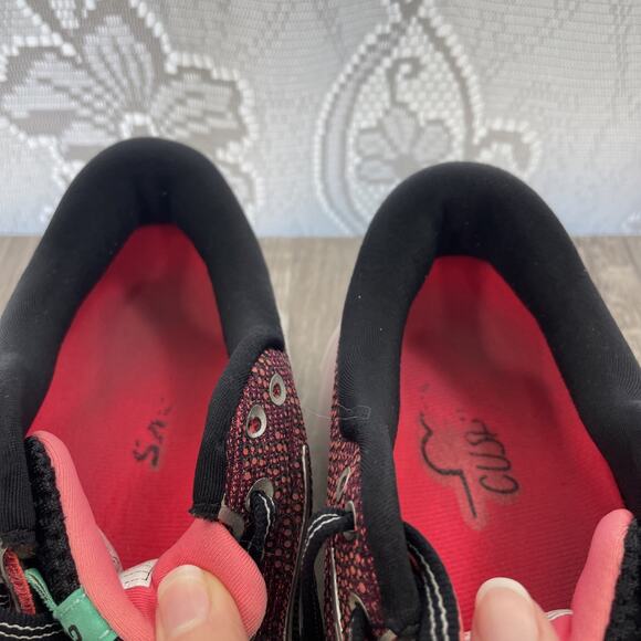 Brooks Ghost 11 Red Running Shoes Womens size 7 B medium - Picture 10 of 16